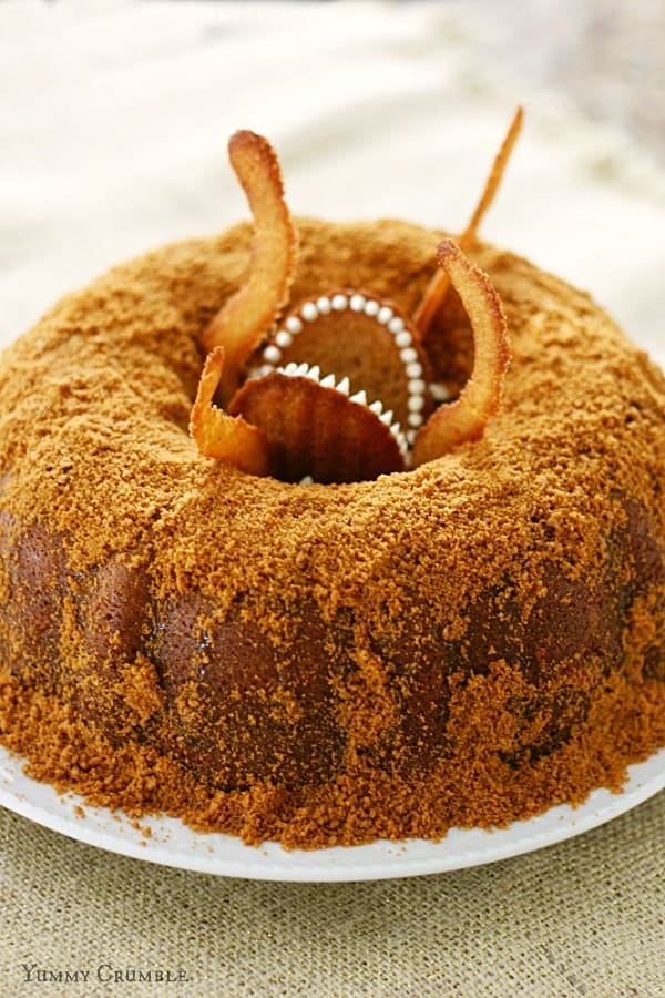 Sarlacc Bundt Cake