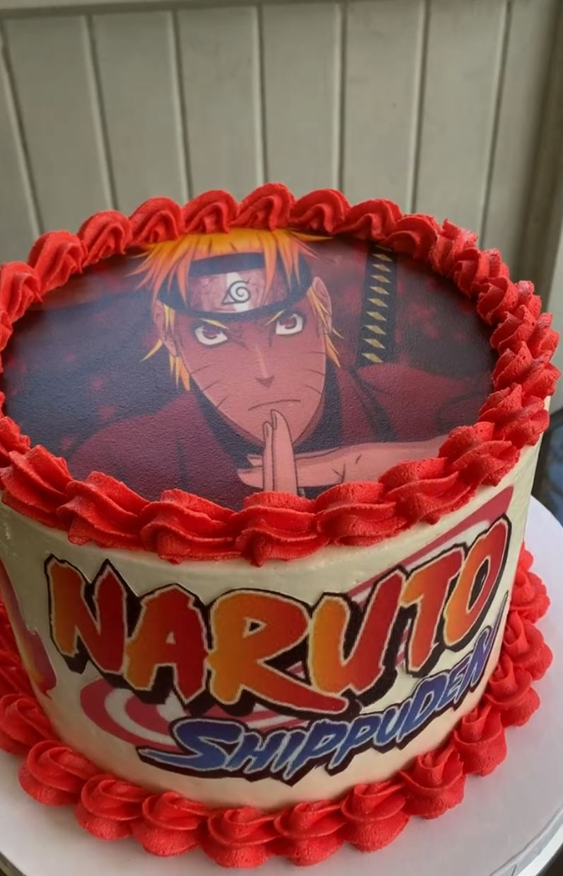 Round Naruto Cake with Cake Topper