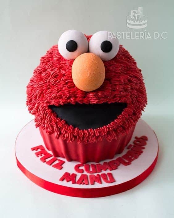 Elmo Cake 