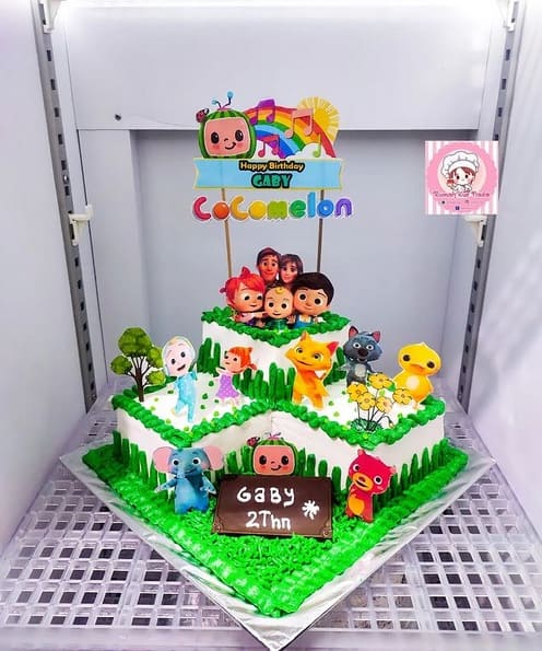 Cocomelon Papercraft Topper Cake