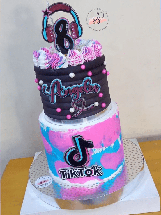 25 TikTok Cake Ideas for Trending Parties - The Party Inspo