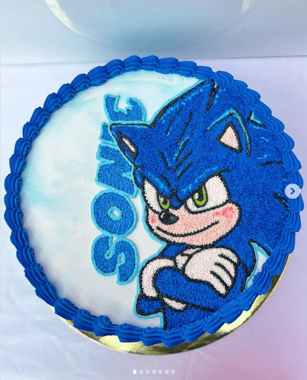 sonic blue cake