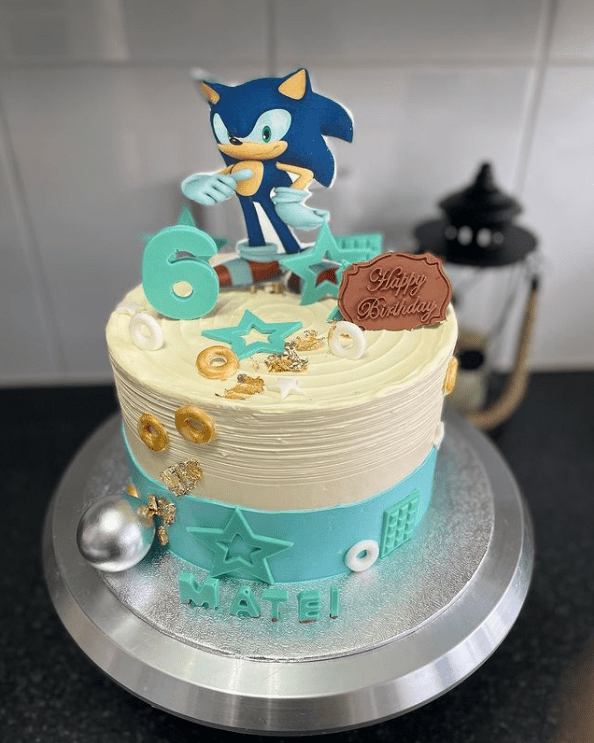 white and tortoise sonic cake